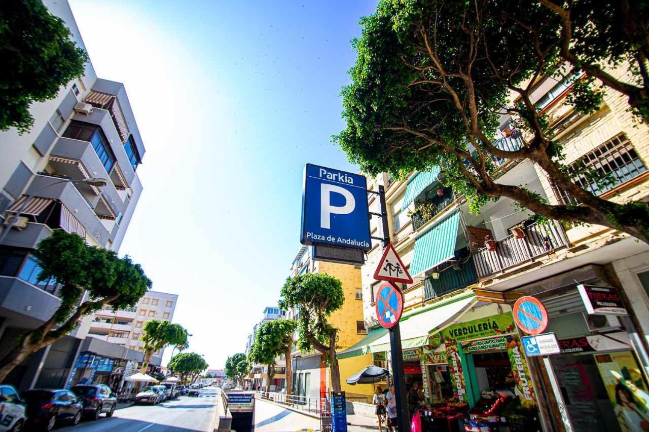 New Apartamento Centro De Torremolinos Con Parking Eksteriør billede