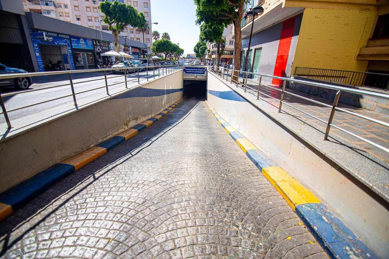 New Apartamento Centro De Torremolinos Con Parking Eksteriør billede