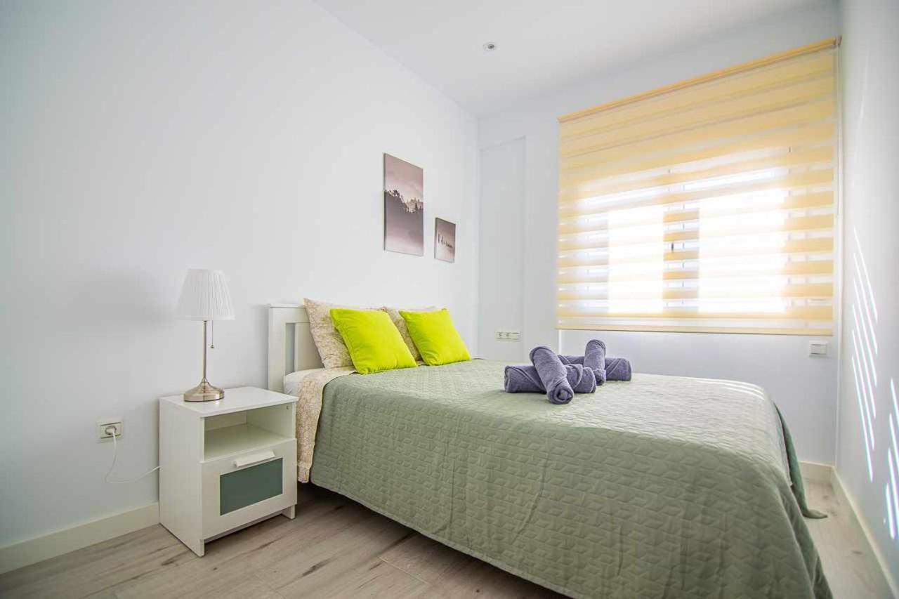 New Apartamento Centro De Torremolinos Con Parking Eksteriør billede